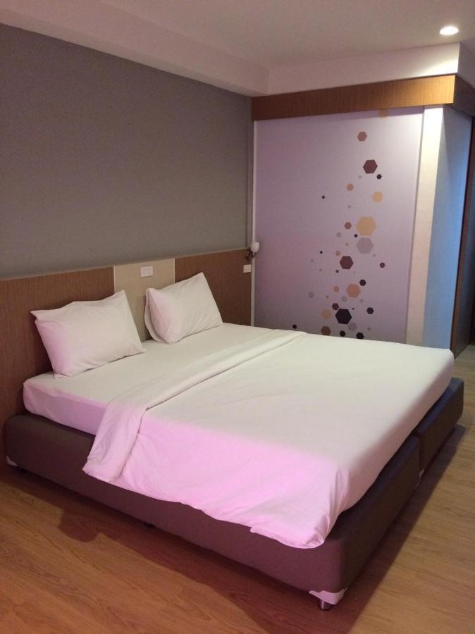 Ingnaam Hotel Rangsit Exterior photo