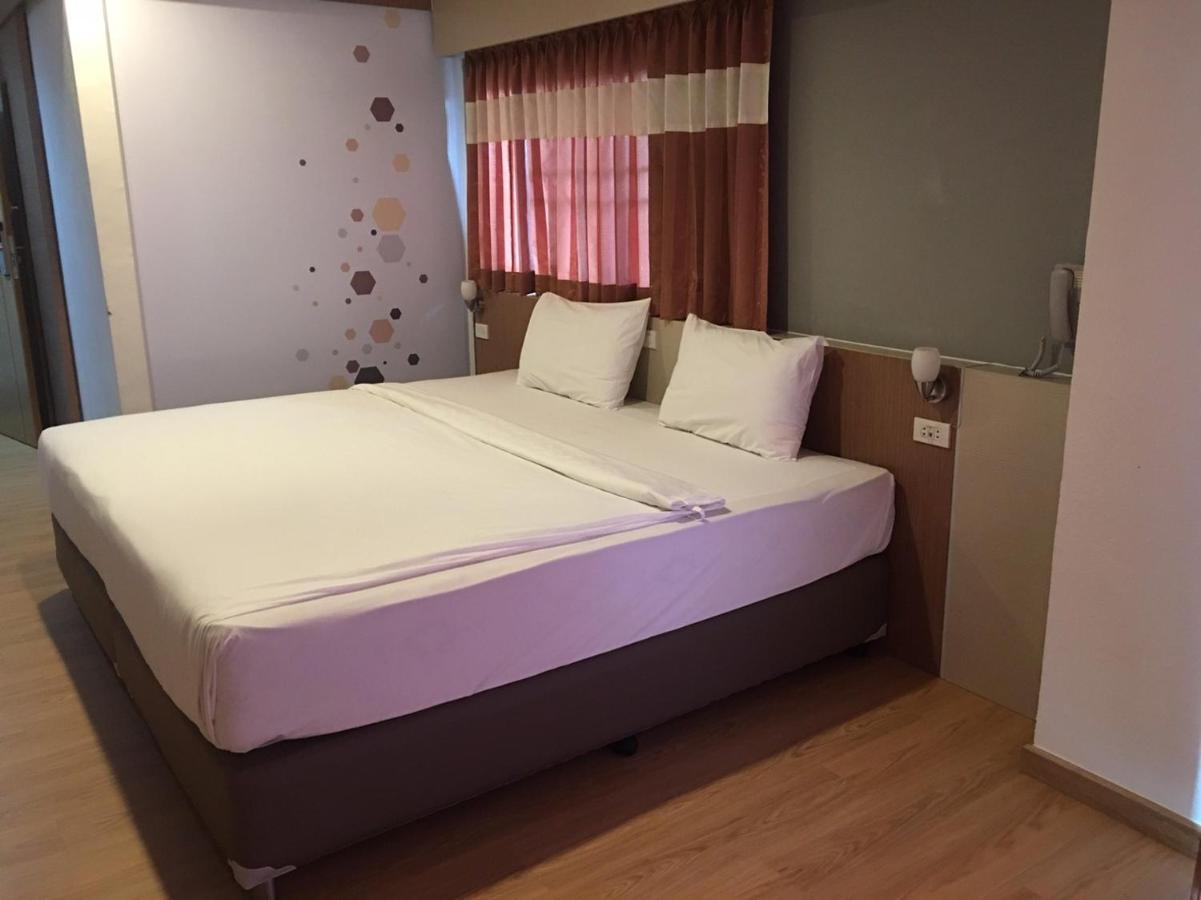 Ingnaam Hotel Rangsit Exterior photo