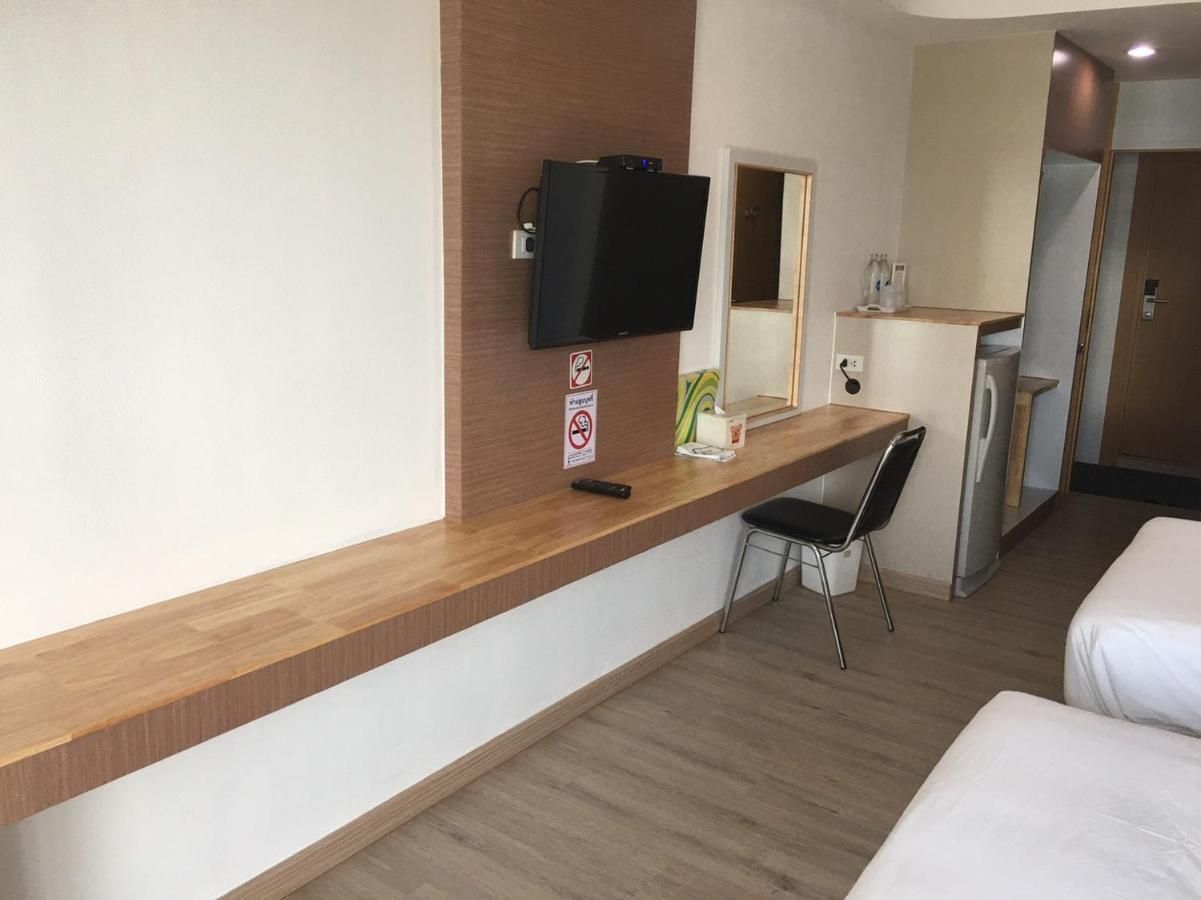 Ingnaam Hotel Rangsit Exterior photo